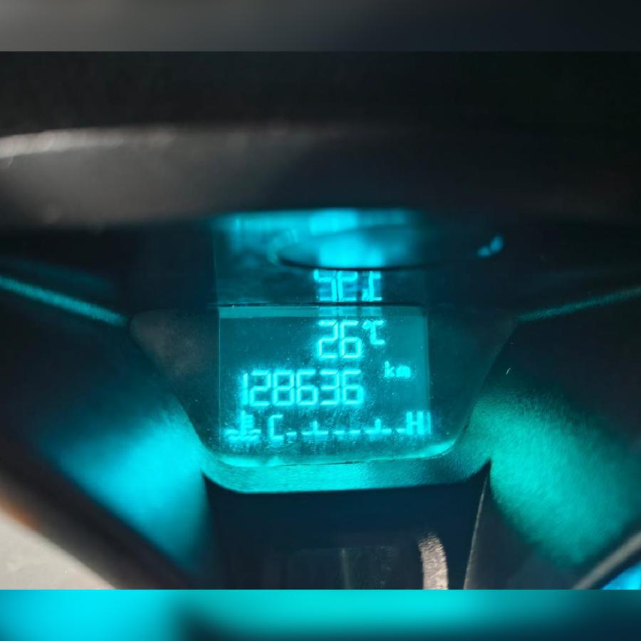 58223